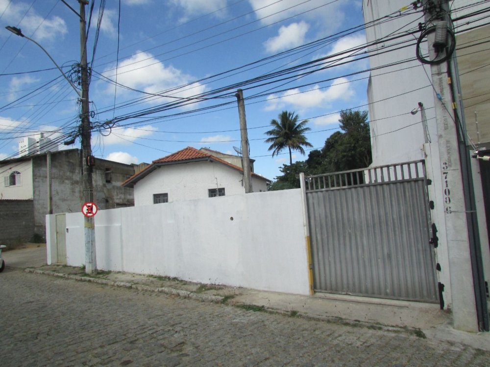 Casa Comercial - Aluguel - Parque Conselheiro Tomaz Coelho - Campos dos Goytacazes - RJ